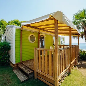 camping-bungalow-resort-la-masia.catalonia-hotels.com/